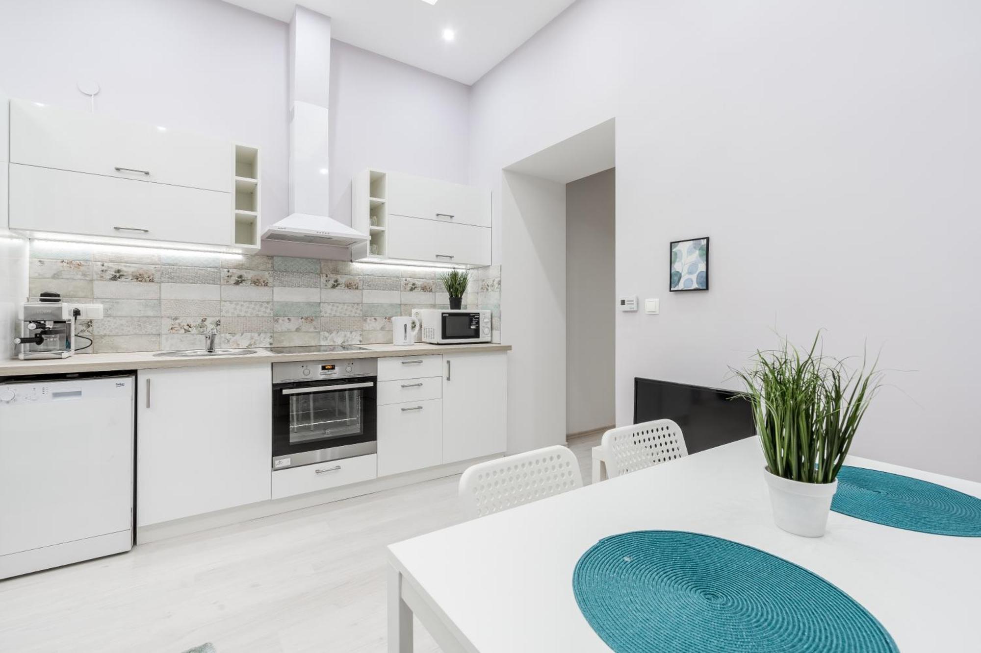 Cozy 2 Bedroom 2 Bathroom In The Centre בודפשט