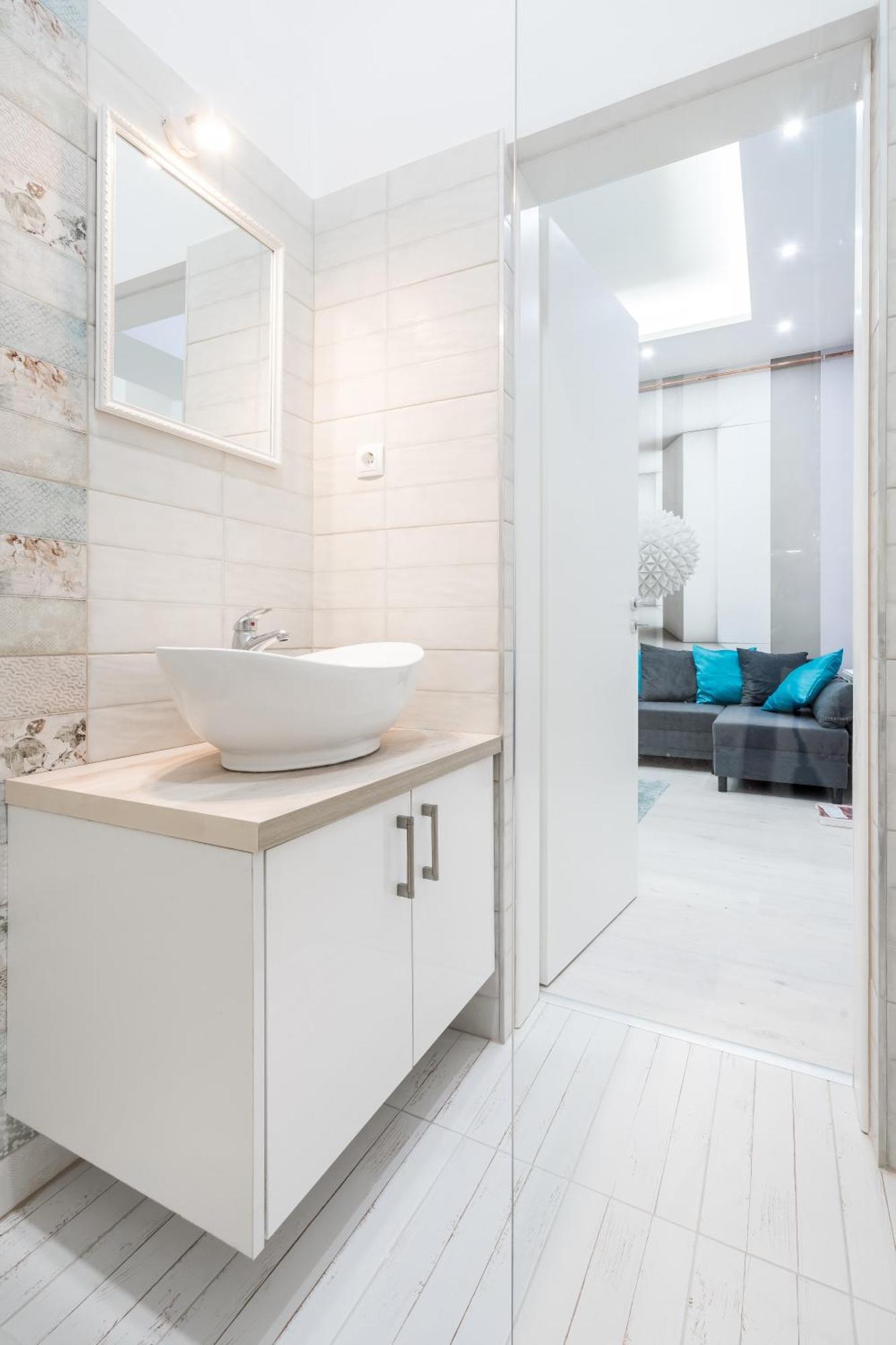 Cozy 2 Bedroom 2 Bathroom In The Centre דירה