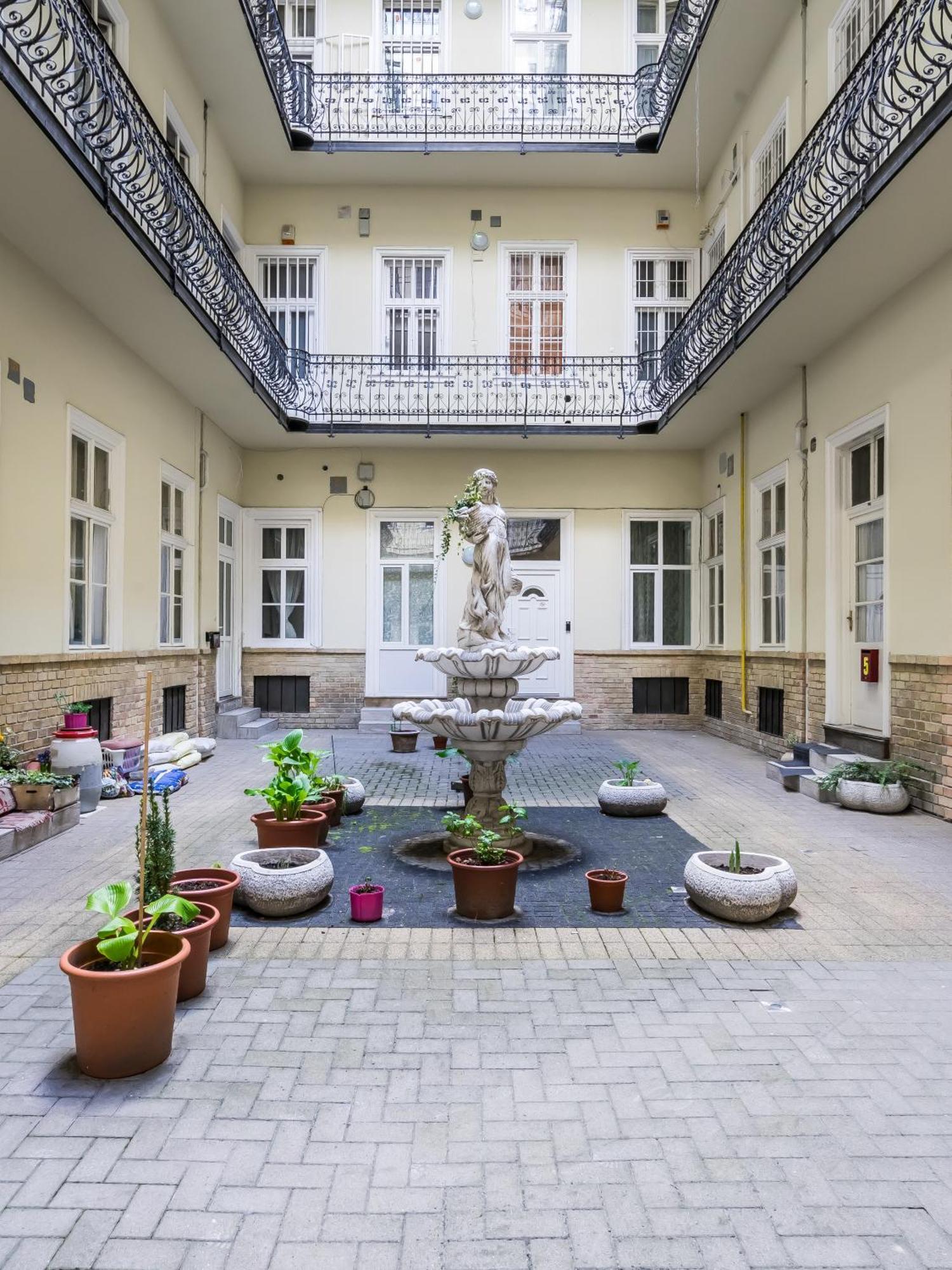 דירה Cozy 2 Bedroom 2 Bathroom In The Centre בודפשט